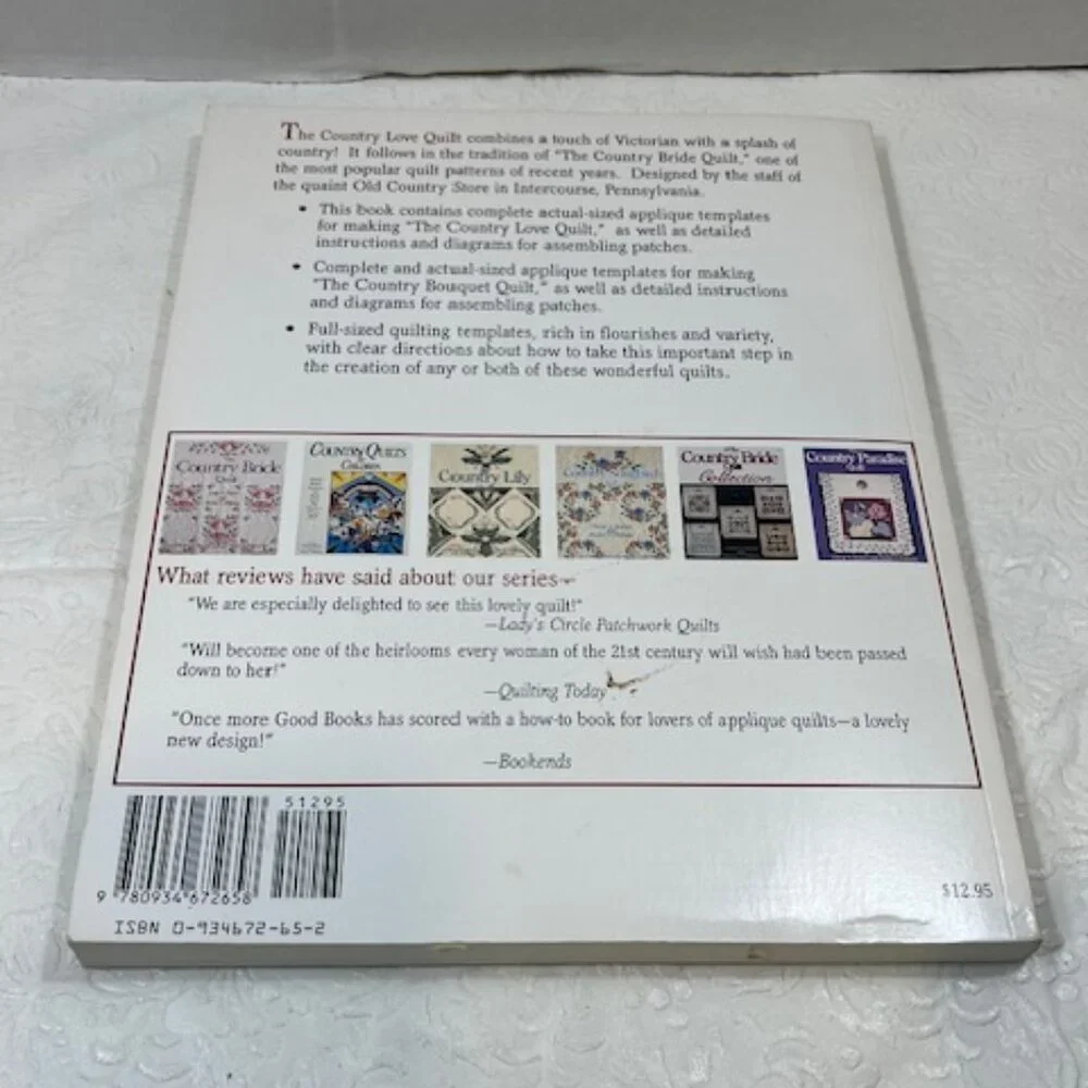 VTG The Country Love Quilt Soft Cover Quilt Making 1989